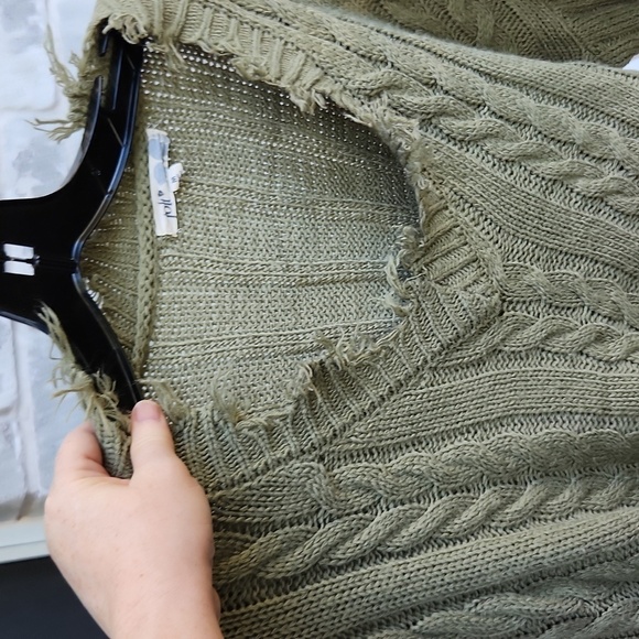 Jolt Sweater Womend Size M Cropped Ribbed Cable Knit Fringe Green - Picture 11 of 13